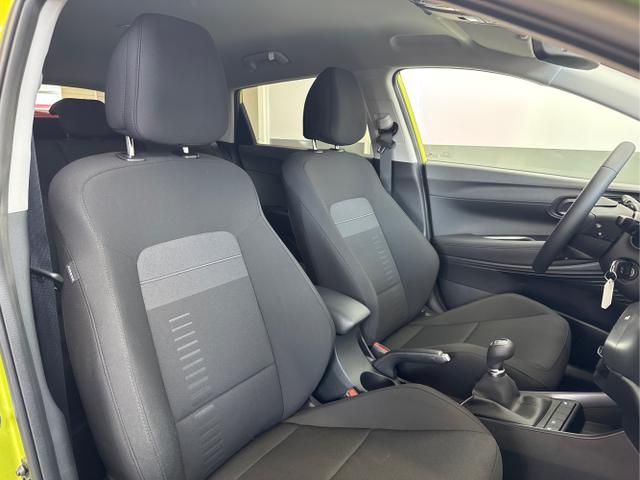 Hyundai / BAYON / Grün / / / NAVI SHZ RFK PDC KLIMAAUTOMATIK Licht/Regensensor