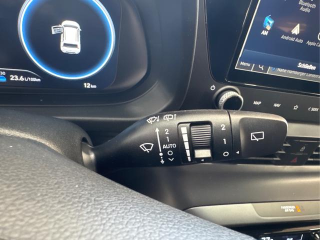 Hyundai / BAYON / Grün / / / NAVI SHZ RFK PDC KLIMAAUTOMATIK Licht/Regensensor