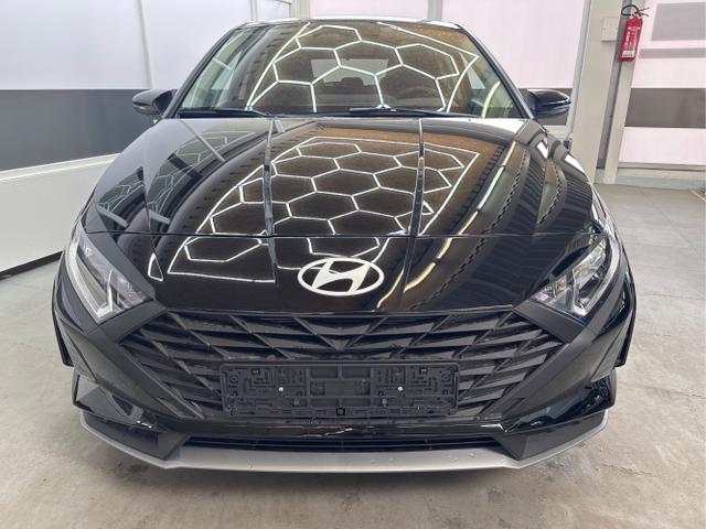 Hyundai / i20 / Schwarz / / / WP NAVI RFK TEMPOMAT
