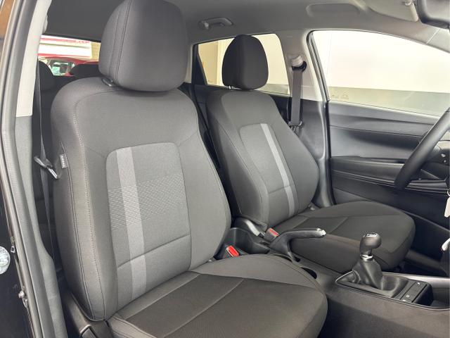 Hyundai / i20 / Schwarz / / / WP NAVI RFK TEMPOMAT