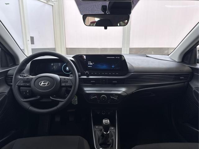 Hyundai / i20 / Schwarz / / / WP NAVI RFK TEMPOMAT