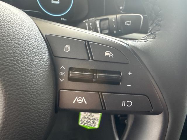 Hyundai / i20 / Schwarz / / / WP NAVI RFK TEMPOMAT