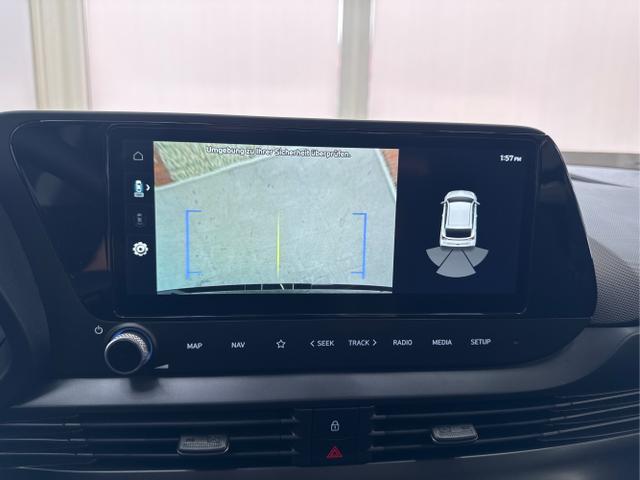 Hyundai / i20 / Schwarz / / / WP NAVI RFK TEMPOMAT