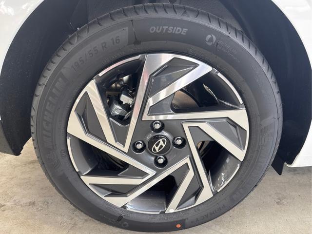 Hyundai / i20 / / / / 