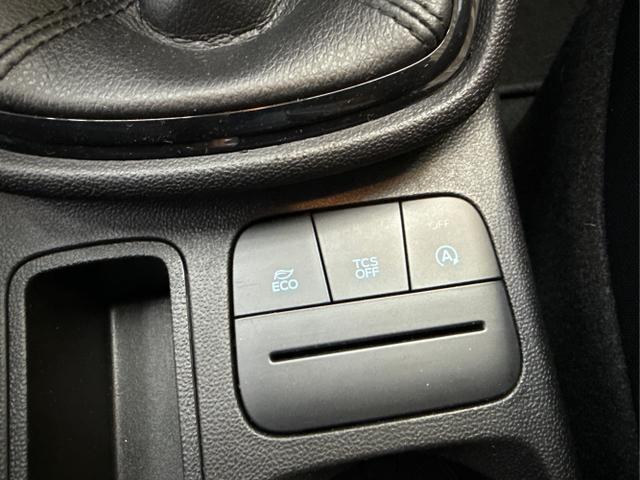 Ford / Fiesta / Blau / / / RADIO KLIMA SHZ PDC