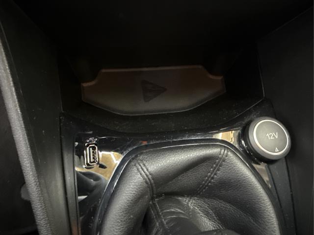 Ford / Fiesta / Blau / / / RADIO KLIMA SHZ PDC