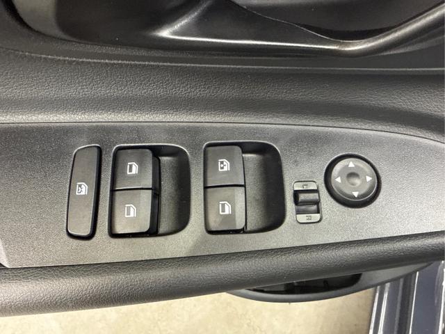Hyundai / i20 / Grau / / / NAVI RFK TEMPOMAT