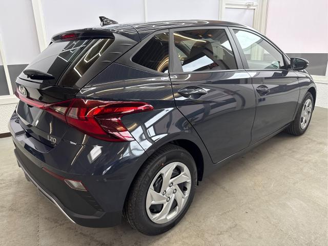Hyundai / i20 / Grau / / / NAVI RFK TEMPOMAT