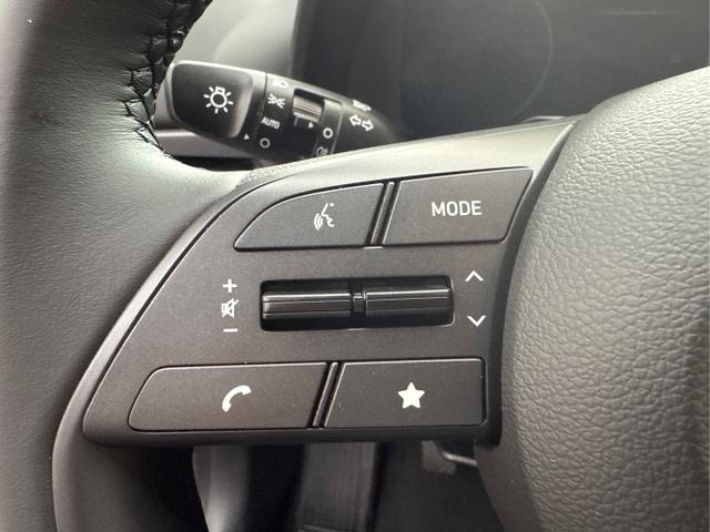 Hyundai / i20 / Grau / / / NAVI RFK TEMPOMAT