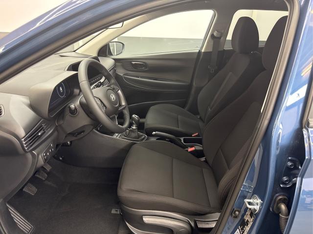 Hyundai / i20 / Blau / / / WP KLIMAAUTOMATIK NAVI RFK TEMPOMAT