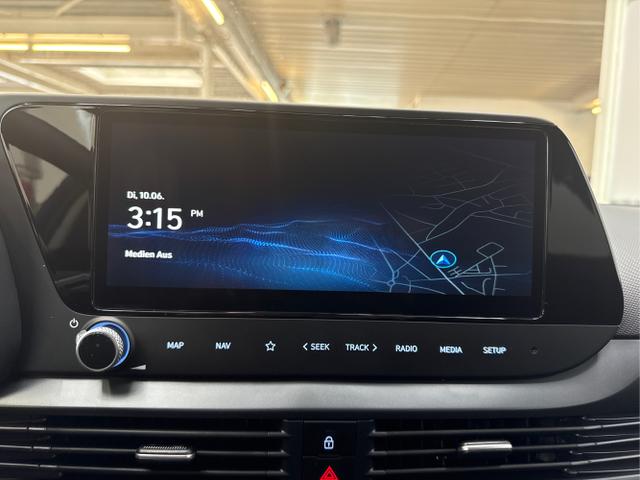 Hyundai / i20 / Blau / / / WP KLIMAAUTOMATIK NAVI RFK TEMPOMAT