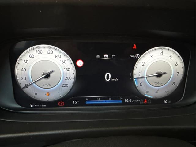 Hyundai / i20 / Schwarz / / / NAVI RFK TEMPOMAT