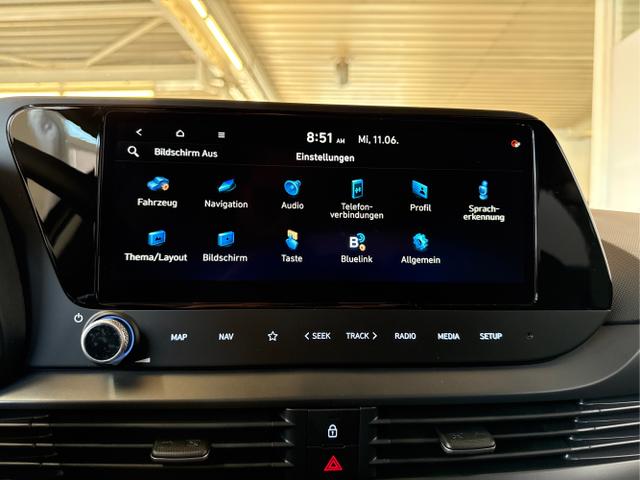 Hyundai / i20 / Schwarz / / / NAVI RFK TEMPOMAT