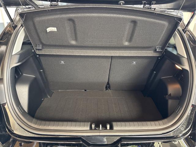 Hyundai / i20 / Schwarz / / / NAVI RFK TEMPOMAT