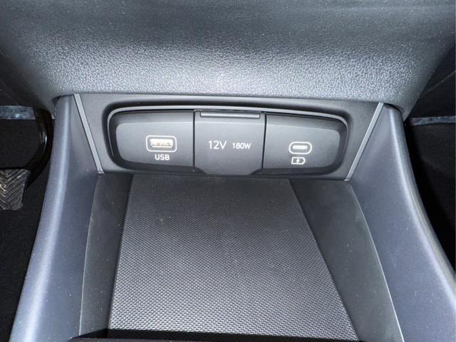 Hyundai / i20 / Schwarz / / / NAVI RFK TEMPOMAT
