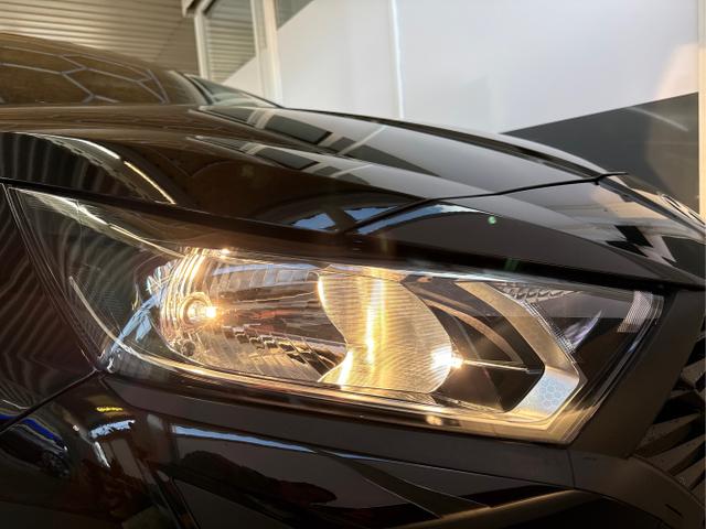 Hyundai / i20 / Schwarz / / / NAVI RFK TEMPOMAT