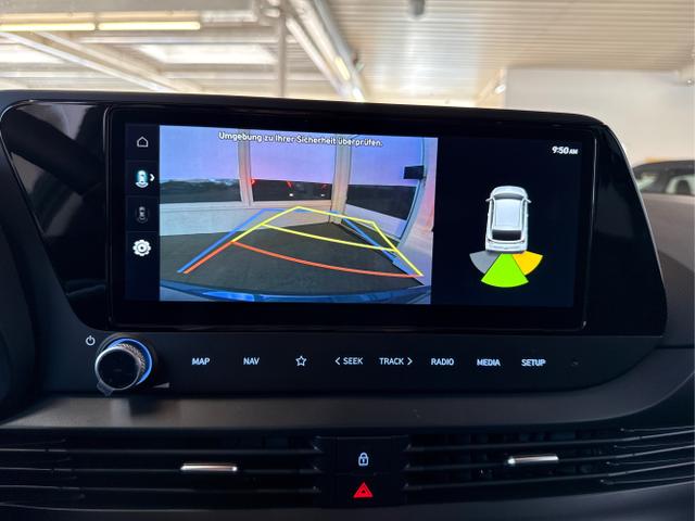 Hyundai / BAYON / Grün / / / NAVI SHZ RFK PDC KLIMAAUTOMATIK