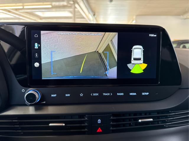 Hyundai / BAYON / Grün / / / NAVI SHZ RFK PDC KLIMAAUTOMATIK
