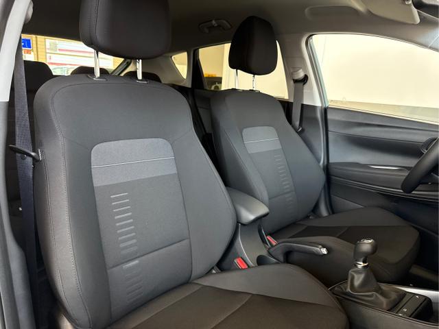 Hyundai / BAYON / Grün / / / NAVI SHZ RFK PDC KLIMAAUTOMATIK