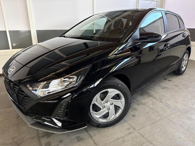 Hyundai i20 - COMFORT FL NAVI RFK TEMPOMAT