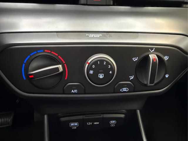 Hyundai / BAYON / Blau / / / DCT SHZ NAVI RFK PDC 