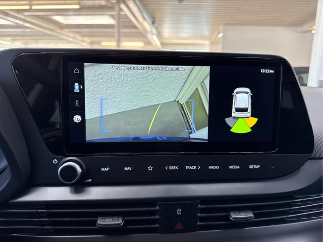 Hyundai / i20 / Blau / / / NAVI SHZ LED ALU RFK SHZ KLIMAAUTOMATIK 