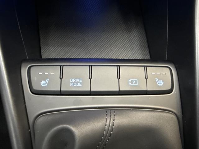 Hyundai / i20 / Blau / / / NAVI SHZ LED ALU RFK SHZ KLIMAAUTOMATIK 
