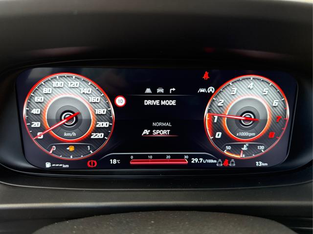 Hyundai / i20 / Schwarz / / / NAVI SHZ LED ALU RFK SHZ KLIMAAUTOMATIK 