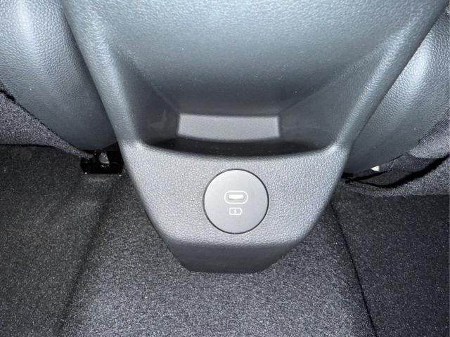 Hyundai / i20 / Schwarz / / / NAVI SHZ LED ALU RFK SHZ KLIMAAUTOMATIK 