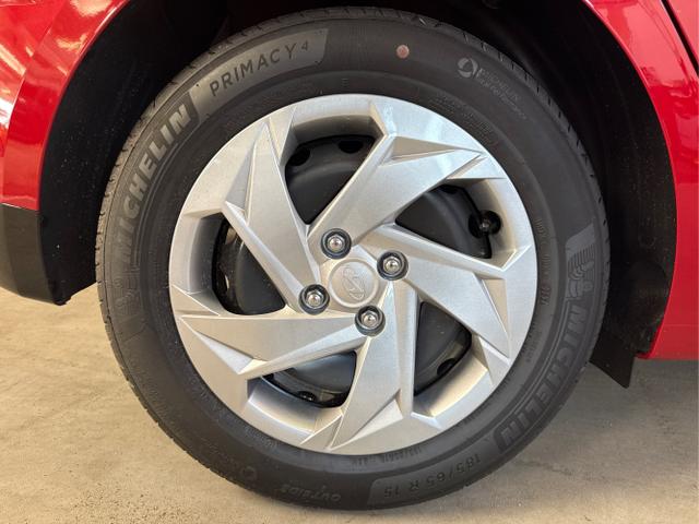 Hyundai / i20 / Rot / / / WP KLIMAAUTOMATIK NAVI RFK TEMPOMAT
