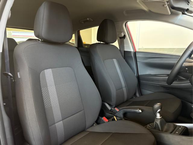 Hyundai / i20 / Rot / / / WP KLIMAAUTOMATIK NAVI RFK TEMPOMAT