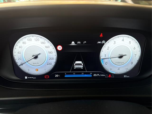Hyundai / BAYON / Schwarz / / / NAVI SHZ RFK PDC KLIMAAUTOMATIK Licht/Regensensor