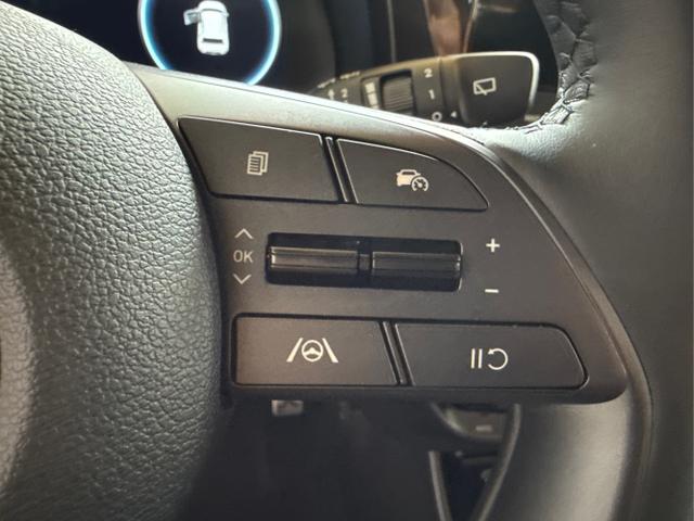 Hyundai / BAYON / Schwarz / / / NAVI SHZ RFK PDC KLIMAAUTOMATIK Licht/Regensensor