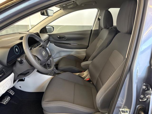 Hyundai / BAYON / Blau / / / DCT ACC SmartSense PLUS NAVI SHZ RFK PDC KLIMAAUTOMATIK