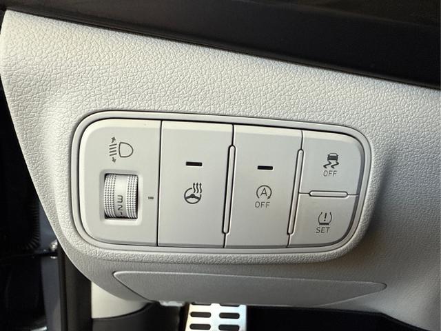 Hyundai / BAYON / Blau / / / DCT ACC SmartSense PLUS NAVI SHZ RFK PDC KLIMAAUTOMATIK