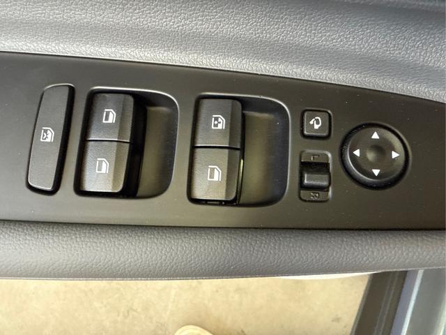 Hyundai / BAYON / Blau / / / DCT ACC SmartSense PLUS NAVI SHZ RFK PDC KLIMAAUTOMATIK