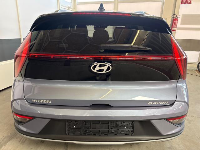 Hyundai / BAYON / Blau / / / DCT ACC SmartSense PLUS NAVI SHZ RFK PDC KLIMAAUTOMATIK