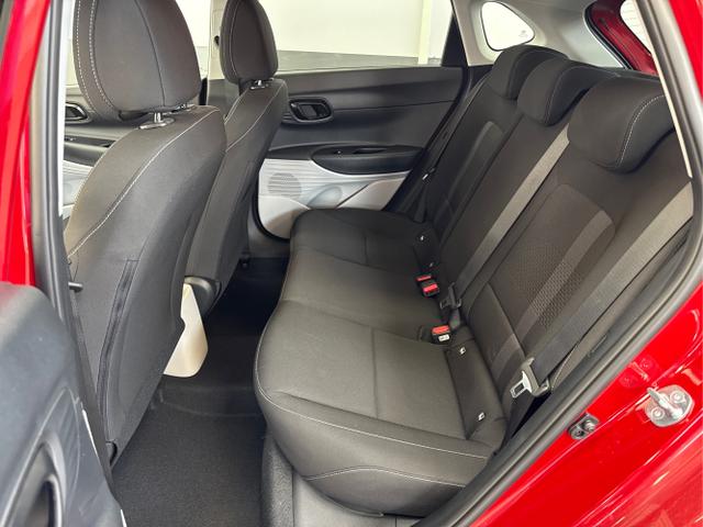 Hyundai / i20 / Rot / / / DCT WP KLIMAAUTOMATIK NAVI RFK TEMPOMAT
