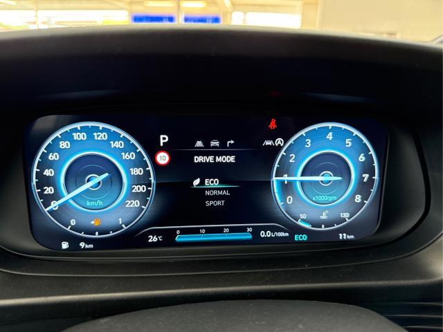 Hyundai / i20 / Weiß / / / DCT WP KLIMAAUTOMATIK NAVI RFK TEMPOMAT