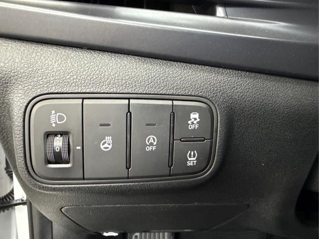 Hyundai / i20 / Weiß / / / DCT WP KLIMAAUTOMATIK NAVI RFK TEMPOMAT