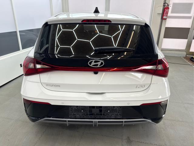 Hyundai / i20 / Weiß / / / DCT WP KLIMAAUTOMATIK NAVI RFK TEMPOMAT
