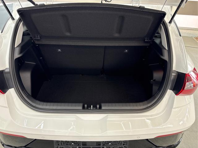 Hyundai / i20 / Weiß / / / DCT WP KLIMAAUTOMATIK NAVI RFK TEMPOMAT