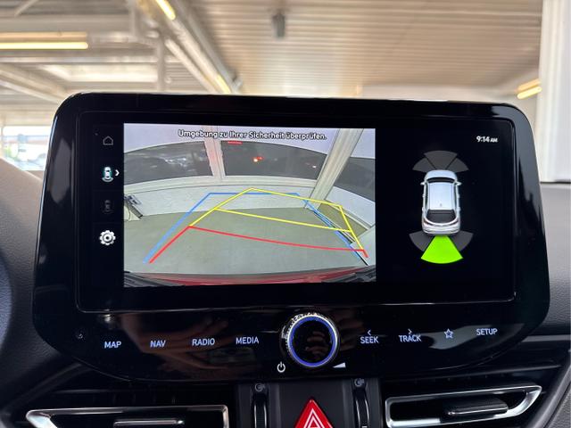 Hyundai / i30 / Rot / / / EDITION NAVI SHZ KLIMAAUTOMATIK RFK LED PDC v+h