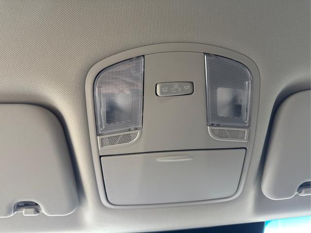 Hyundai / i30 / Rot / / / EDITION NAVI SHZ KLIMAAUTOMATIK RFK LED PDC v+h