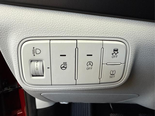 Hyundai / i20 / Rot / / / NAVI SHZ LED ALU RFK SHZ KLIMAAUTOMATIK 