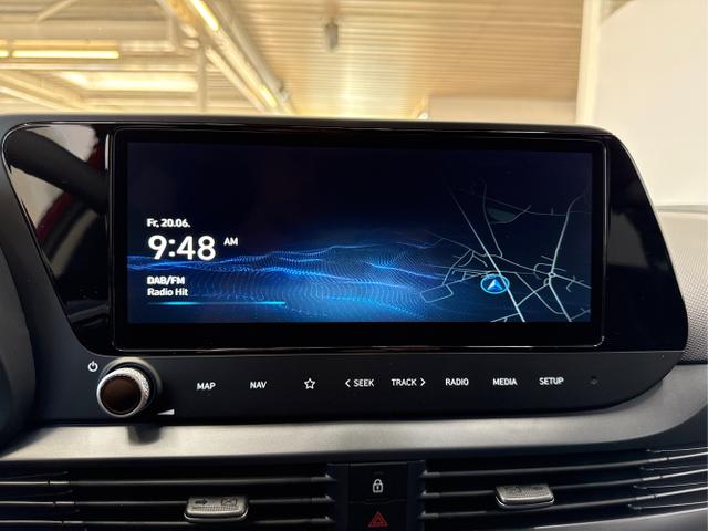 Hyundai / i20 / Rot / / / NAVI SHZ LED ALU RFK SHZ KLIMAAUTOMATIK 