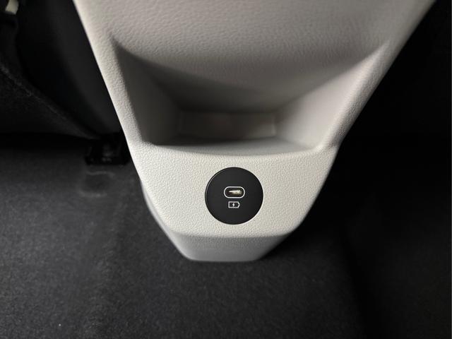 Hyundai / i20 / Rot / / / NAVI SHZ LED ALU RFK SHZ KLIMAAUTOMATIK 
