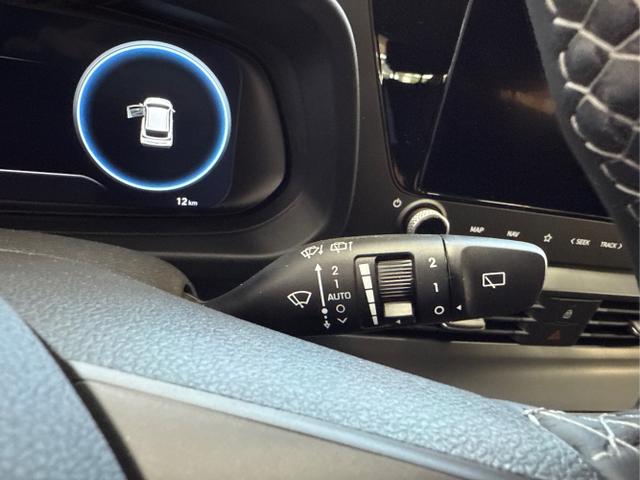 Hyundai / i20 / Rot / / / NAVI SHZ LED ALU RFK SHZ KLIMAAUTOMATIK 