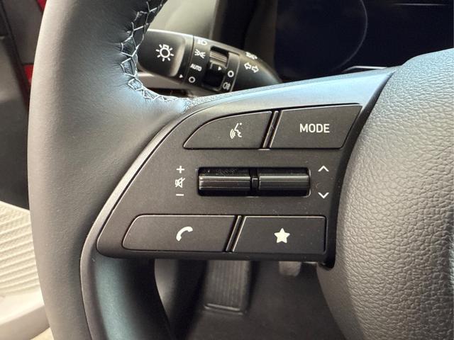 Hyundai / i20 / Rot / / / NAVI SHZ LED ALU RFK SHZ KLIMAAUTOMATIK 