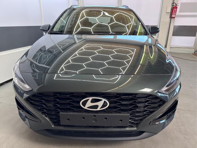 Hyundai i30 Kombi - STYLE EDITION NAVI SHZ KLIMAAUTOMATIK RFK LED PDC v+h